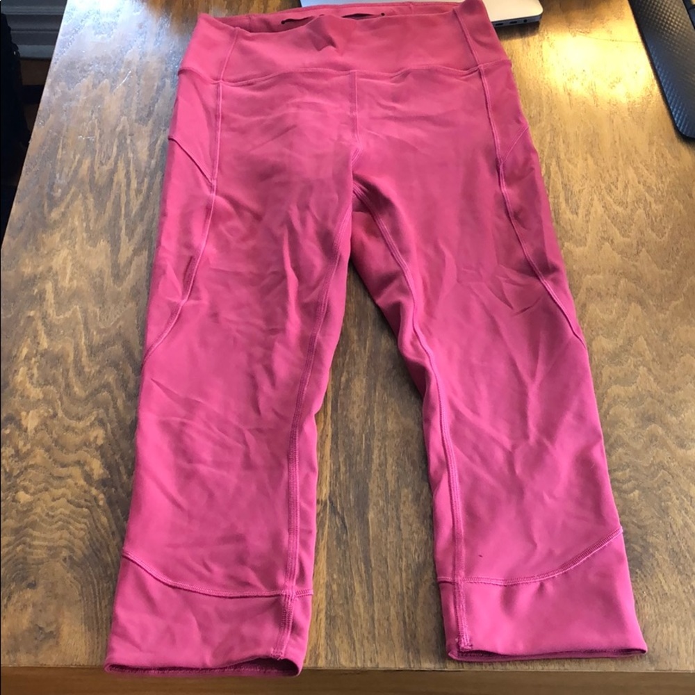 In movement cropped leggings